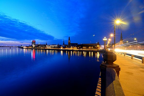 Riga at Night-Melnevsky Melnevsky