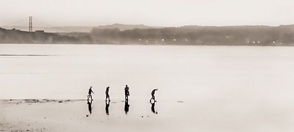 Water Silhouettes-Guta De Carvalho 